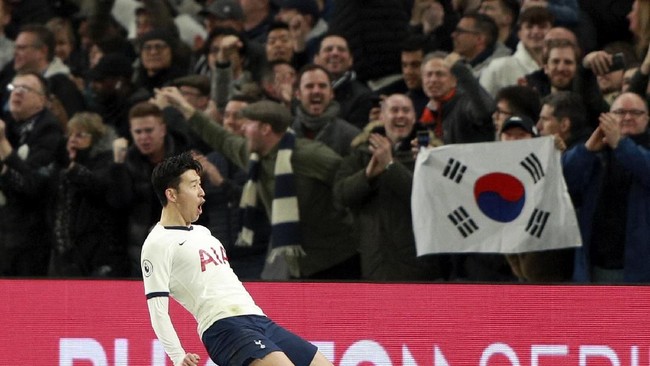 Tottenham Hotspur mengalahkan Manchester City pada pekan ke-25 Liga Inggris dengan salah satu gol dicetak Son Heung-min.
