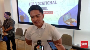 Masih di Bawah Umur, Penipu Kaesang Bisa Dikembalikan ke Ortu Menurut kepolisian empat pelaku yang mencoba menipu Kaesang Pangarep masih dibawah umur. Ada kemungkinan dikembalikan ke orang tua.