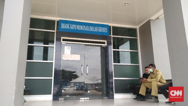 Sepulang dari Korea Selatan, satu warga Kendari mengalami demam dan flu. Pihak RS Bahteramas mengisolasi pasien untuk pemeriksaan lebih lanjut.