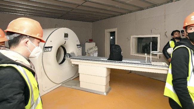 China mengatakan arsitek Huoshenshan Hospital, rumah sakit khusus pasien virus corona di Wuhan, lahir di Indonesia.