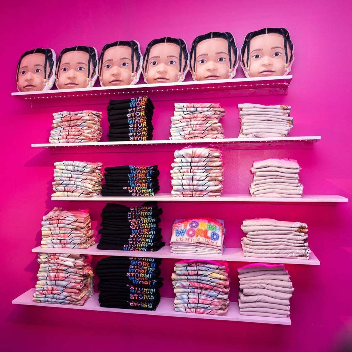 Stormi Webster merayakan ulang tahun yang kedua dengan konsep yang sangat mewah&period; Intip keseruan acara ulang tahun putri Kylie Jenner dan Travis Scott ini yuk&excl;