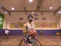 Deru Kursi Roda dan 'Lompatan' Bola Basket Amran