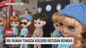 VIDEO: Ibu Rumah Tangga Koleksi Ratusan Boneka Unik