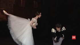 VIDEO: Keanggunan Panggung Balet 'Giselle' di Paris