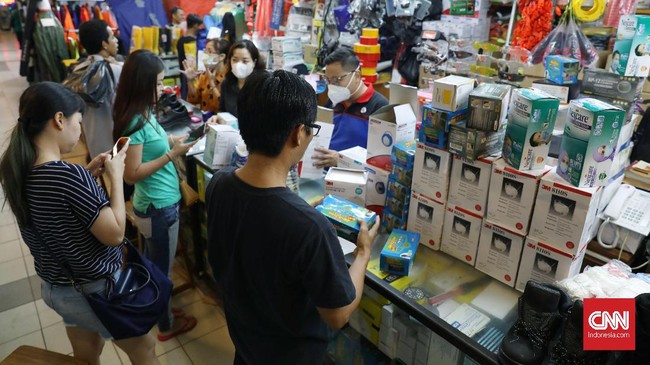 YLKI meminta KPPU dan kepolisian turun tangan mengusut kenaikan harga masker di tengah merebaknya isu Virus Corona.