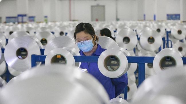 PMI China merosot ke 49,1 per Januari 2022. Penurunan indeks manajer pembelian Negeri Tirai Bambu dikarenakan lockdown.