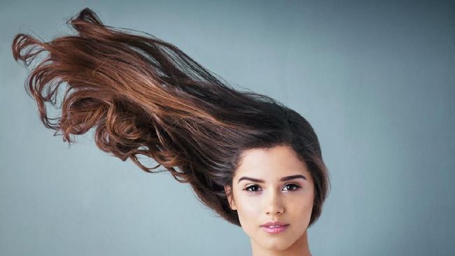 5 Bahan  Alami  untuk Memanjangkan dan Melebatkan Rambut 