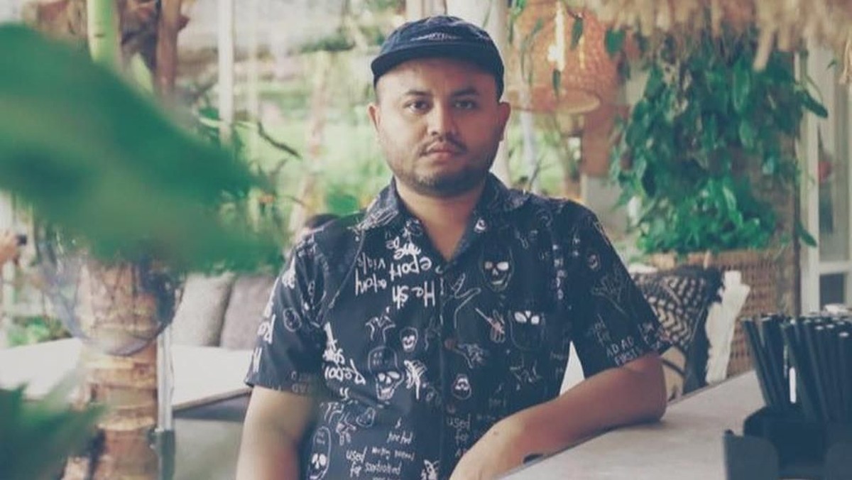 Allan Wangsa meninggal dunia pada Selasa &lpar;4&sol;2&rpar;&comma; berikut 7 potret ceria Allan semasa hidupnya&period; 