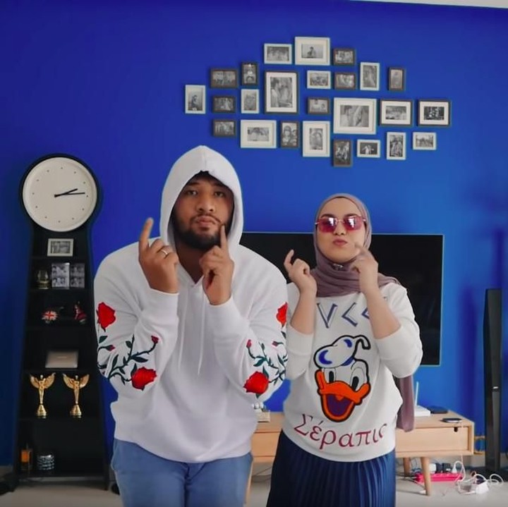 <p>Irish Bella mengajak suaminya Ammar Zoni melakukan #AnySongChallenge. Mereka mengunggah aksi tersebut di akun YouTube Aish TV. (Foto: tangkapan layar Youtube Aish TV)</p>