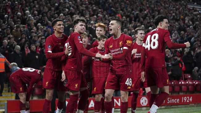 Liverpool tengah menanti gelar juara Liga Inggris pertama setelah 30 tahun di musim kompetsi 2019/2020 ini.