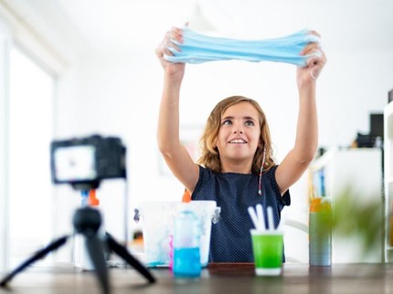 Cara Membuat Slime yang Aman untuk Anak dan Manfaat Memainkannya