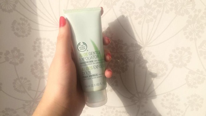 5 Scrub Wajah Terbaik