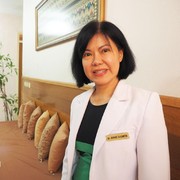 Dr. Jeane Sasmita: Cara Mudah Percantik Kulit Dengan Facial