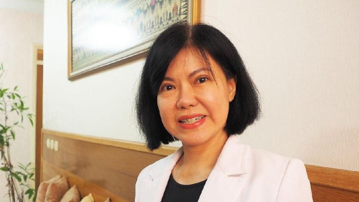 Dr. Jeane Sasmita: Cara Mudah Percantik Kulit Dengan Facial