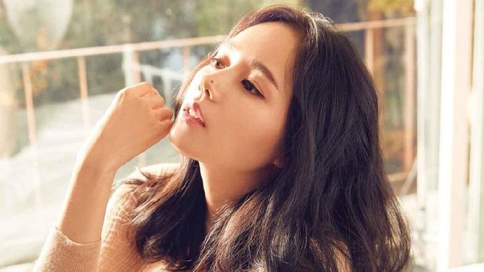 Ingin Tampil Cantik dan Flawless Setiap Hari? Contek Tutorial Make Up Natural Ini Yuk!