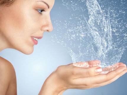 3 Jenis Micellar Water dan Manfaatnya untuk Kulit Wajah