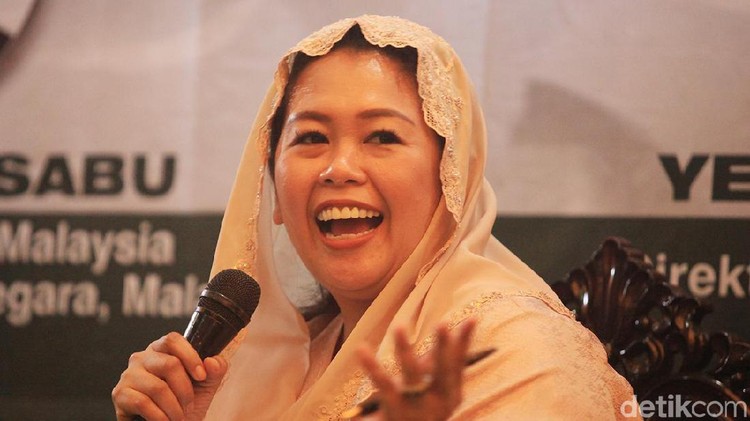 Yenny Wahid Yenny Wahid