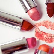 5 Warna Lipstik Favorit yang Banyak Digemari