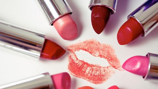 5 Warna  Lipstik  Favorit yang Banyak Digemari