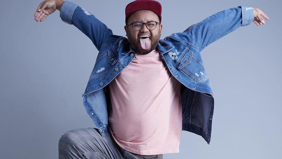 Allan Wangsa meninggal dunia pada Selasa &lpar;4&sol;2&rpar;&comma; berikut 7 potret ceria Allan semasa hidupnya&period; 