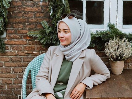 5 Bahan Hijab Paling Hits di 2020, Voal hingga Cornskin