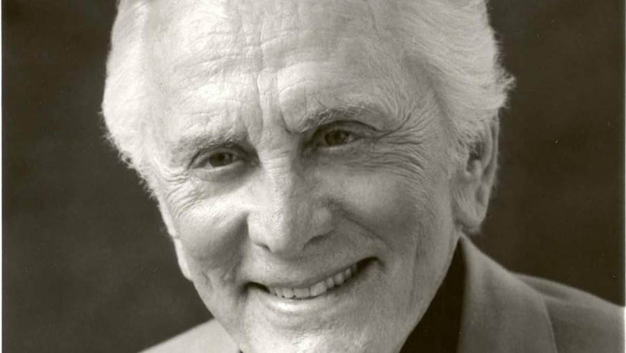 Kirk Douglas dikenal sebagai aktor, sutradada, penulis dan juga produser. Ia dikenal sebagai legenda Hollywood.