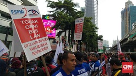 Survei SMRC: 52 Persen Warga Dukung Omnibus Law Ciptaker