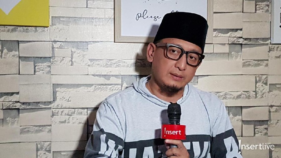 Ustaz Zaki Mirza angkat bicara soal wanita yang secara ikhlas menemani suaminya untuk menikah lagi atau berpoligami.
