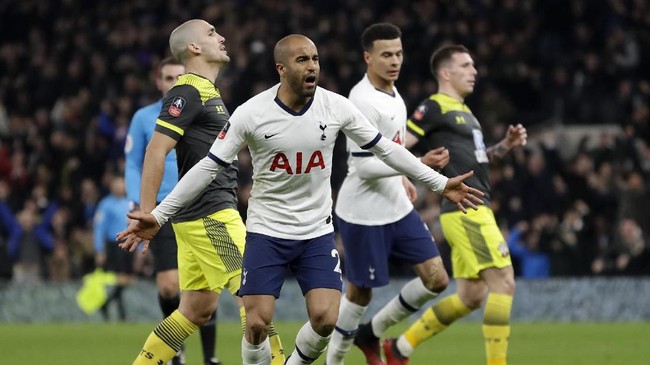 Bintang Tottenham Hotspur Lucas Moura tidak ingin memandang remeh Manchester United jelang duel kedua tim pada pekan ke-10 Liga Inggris, Sabtu (30/10) malam.