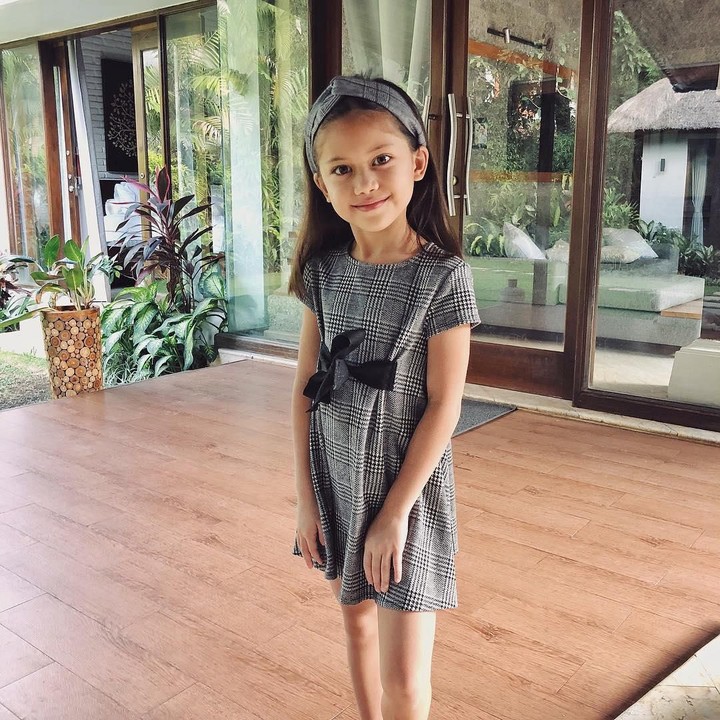 <p>Bagian luar rumah Nana Mirdad, bagus ya, Bunda? (Foto: Instagram @nanamirdad_)</p>