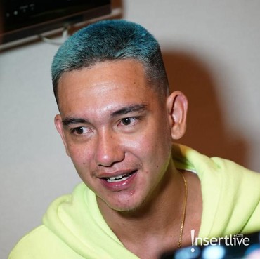 Penjelasan Adipati Dolken Terkait Hubungannya dengan Canti Tachril