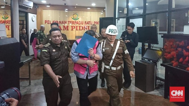 Tersangka baru itu adalah Direktur PT Maxima Integra Grup yang memiliki 41 kamar apartemen di bilangan Kuningan, Jakarta.