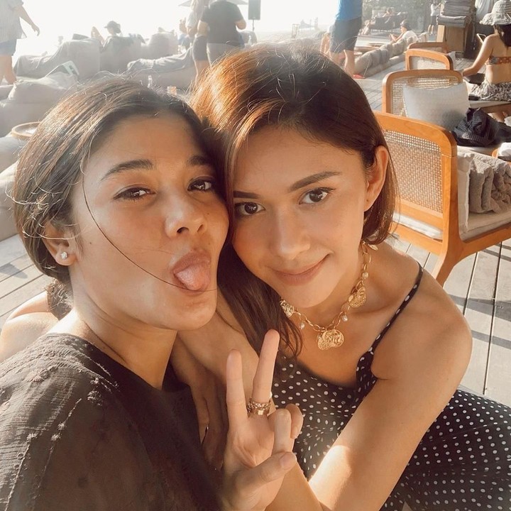 <p><strong>Nana dan Naysilla Mirdad</strong>   Mengikuti jejak kedua orang tuanya, Nana dan Naysilla Mirdad juga aktif di dunia hiburan. Naysilla beberapa kali menjadi tokoh utama di sinetron. (Foto: Instagram @naymirdad)</p>