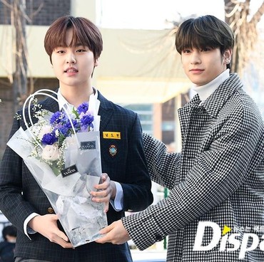 Aksi Lucu Hangyul dan Dohyun Eks X1 Jajal Joget Hits Tik Tok