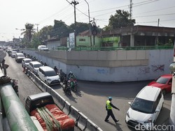 Begini Kemacetan Imbas Pengalihan Arus Lalin dari Proyek Flyover Solo