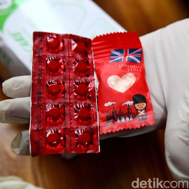 Kondom dan Cokelat Laris di Hari Valentine, Minimarket Disidak