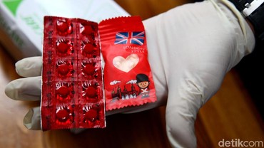 Kondom dan Cokelat Laris di Hari Valentine, Minimarket Disidak