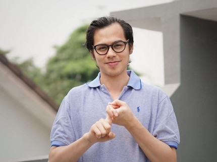 Terpopuler: Surya Sahetapy Putra Dewi Yull Jadi Dosen di AS