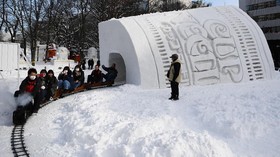 FOTO: Salju Impor di Sapporo Snow Festival