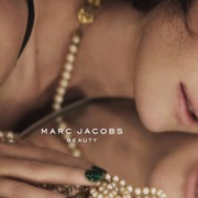 Cantiknya Winona Ryder Jadi Wajah Baru MARC JACOBS Beauty