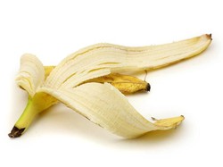 Kulit Pisang Dicampur Baking Soda Punya 3 Fungsi Baru buat Rumah