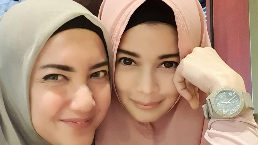 Jihan Fahira dan Tia Ivanka Foto Bareng, Netizen: Duo Cantik Jihan Fahira dan Tia Ivanka kembali bertemu dan melepas rindu.