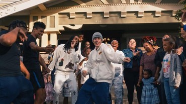 img-title Lirik Lagu Intentions - Justin Bieber feat Quavo