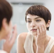 Biar Tak Salah Pilih, Ini Rekomendasi Pilihan Brand Make Up untuk Pemilik Tipe Kulit Kering
