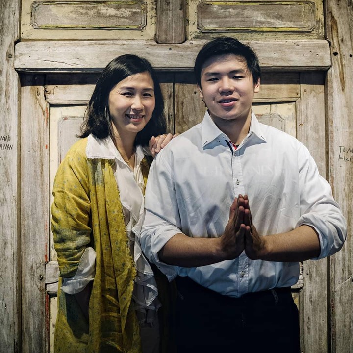 <p>Veronica Tan sering mengunggah foto dirinya tanpa riasan wajah alias bare face. Banyak netizen yang memuji penampilan Veronica tanpa make up, Bun. (Foto: Instagram @veronicatan_official)</p>