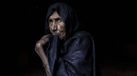 NYALANG: Terpaut Beku, Terjebak Cemas Tak Tentu
