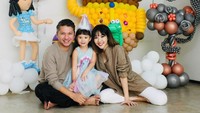7 Potret Keakraban Gisel dan Gading Marten Pasca Cerai, Bikin Adem