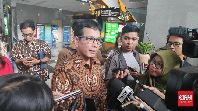 Menpar Wishnutama memberikan peluang bagi hotel-hotel yang ingin memfasilitasi tenaga medis, dengan beberapa syarat tertentu.
