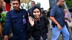 Riezky Aprilia Akui Diminta Hasto Mundur untuk Diganti Harun Masiku