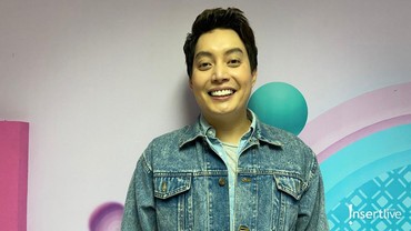img-title Jadi Ayah Baru, Edric Tjandra Diompoli hingga Dikentuti oleh Anak